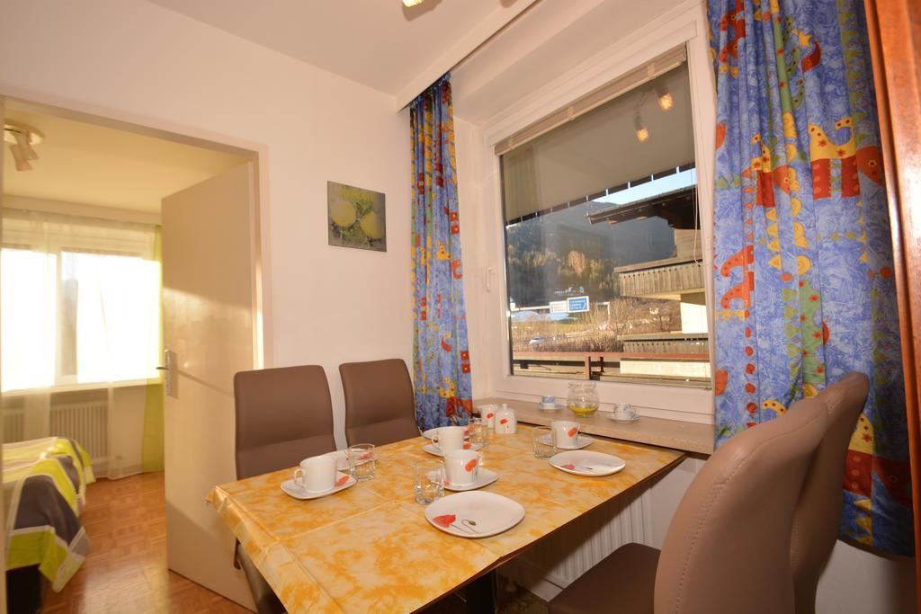 Apartment Low Budget Areit Lozano By Ged Zell am See